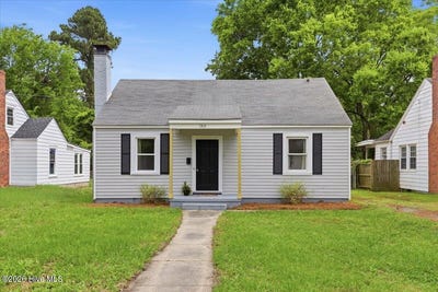 /international/us/1313-maple-street-goldsboro-nc-110108346338/