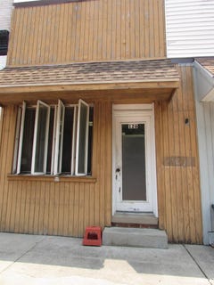 /international/us/126-n-davenport-street-metamora-il-110101298114/