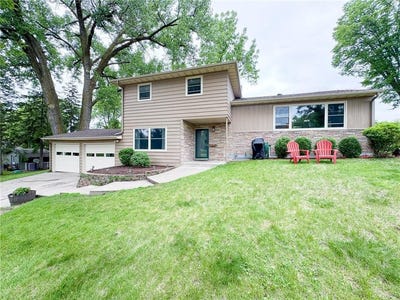 /international/us/906-s-whitford-street-fergus-falls-mn-110100269977/