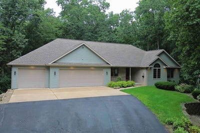 /international/us/13344-w-forest-hollow-lane-evansville-wi-110119612888/