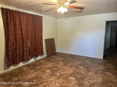 /international/us/2308-e-13th-street-farmington-nm-110100568695/