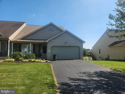 /international/us/461-thrush-drive-manheim-pa-110101292696/