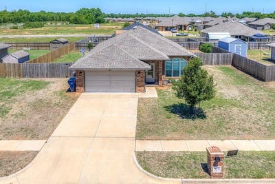 /international/us/910-brookhollow-drive-chickasha-ok-110108019518/