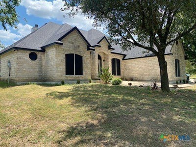 /international/us/14641-spotted-horse-lane-salado-tx-110101221720/