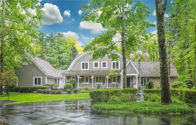 /international/us/5360-som-center-road-solon-oh-110099772476/