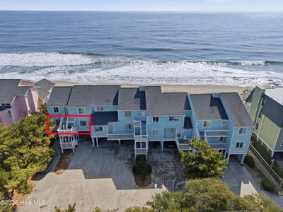 /international/us/2001-surfrider-court-kure-beach-nc-110106030725/