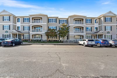 /international/us/635-sloan-court-matawan-nj-110120533608/
