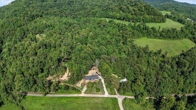 /international/us/928-indian-creek-road-corbin-ky-110101189063/