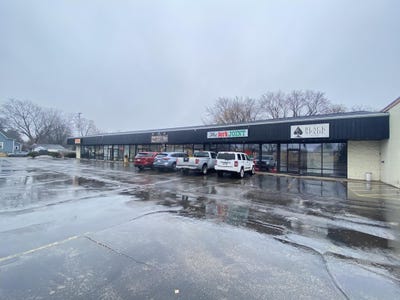 /international/us/1619-w-college-avenue-appleton-wi-110106623692/