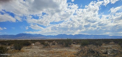 /international/us/187th-street-east-avenue-s8-palmdale-ca-110101692373/