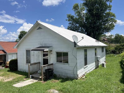 /international/us/104-sharp-street-pearisburg-va-110100950058/?lang=zh-tw