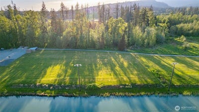 /international/us/18003-bow-lake-lane-bow-wa-110107992013/