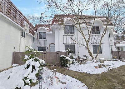 /international/us/331-clubhouse-court-coram-ny-110104252524/