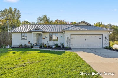 /international/us/7945-morse-lake-avenue-se-alto-mi-110120152520/