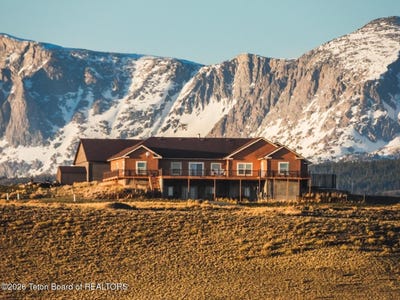 /international/us/63-iroquois-trail-boulder-wy-110107460926/