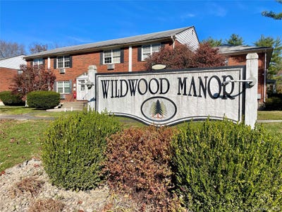 /international/us/5-wildwood-drive-wappingers-falls-ny-110105724013/