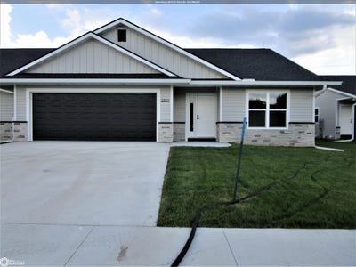 /international/us/2313-heritage-lane-iowa-falls-ia-110096712107/