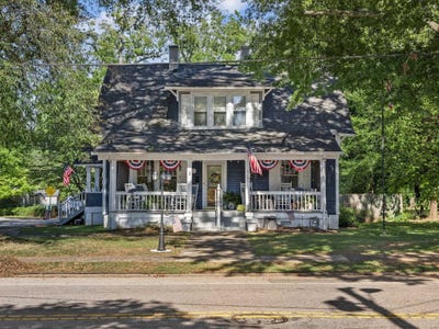 /international/us/401-e-rutledge-avenue-gaffney-sc-110108800407/
