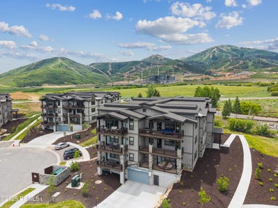 /international/us/1121-w-vos-circle-heber-city-ut-110100341323/