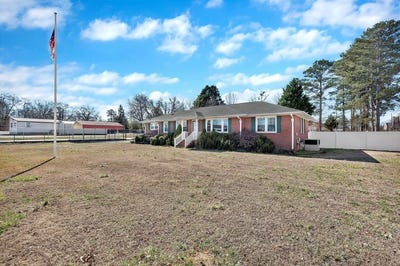 /international/us/105-w-church-street-iva-sc-110105753866/