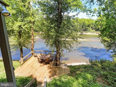 /international/us/999-aspero-ln-falling-waters-wv-110101579765/