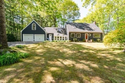 /international/us/23-cedarview-lane-hampton-nh-110099849090/?lang=en