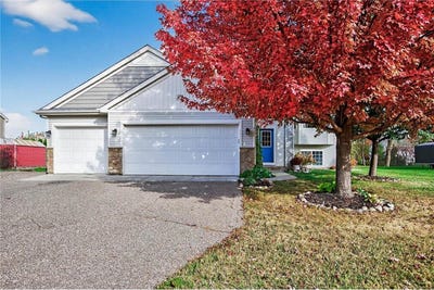 /international/us/727-7th-street-n-montrose-mn-110106375949/
