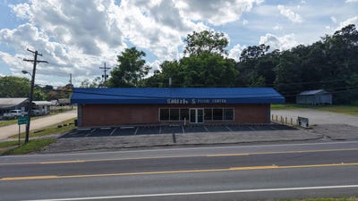 /international/us/5588-s-highway-71-cove-ar-110097313514/