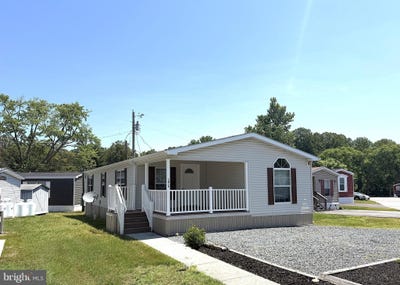 /international/us/10505-cedarville-road-brandywine-md-110108743012/