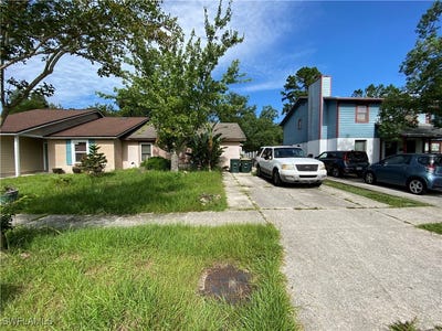 /international/us/2638-hidden-village-drive-jacksonville-fl-110100690380/