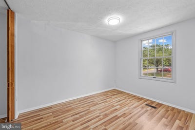 /international/us/1632-barnstead-drive-reston-va-110100532558/