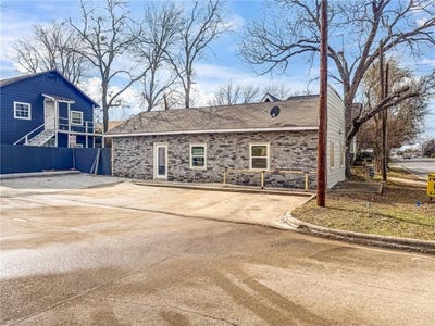 /international/us/405-w-wm-j-bryan-parkway-bryan-tx-110105388212/