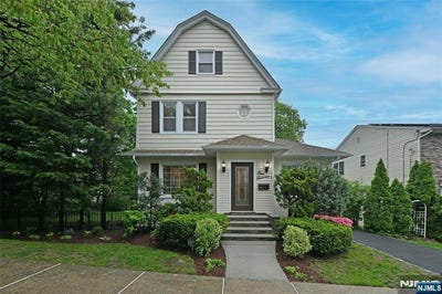/international/us/111-jefferson-avenue-hasbrouck-heights-nj-110099331286/