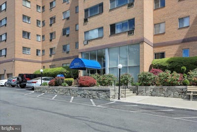 /international/us/1517-hill-road-reading-pa-110101243987/