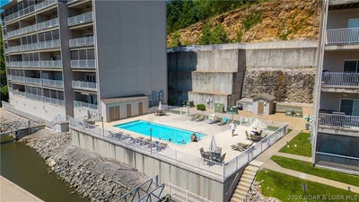 /international/us/138-oak-harbor-drive-camdenton-mo-110106238898/