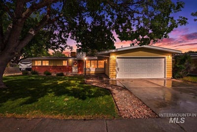 /international/us/1130-n-8th-e-mountain-home-id-110108384071/