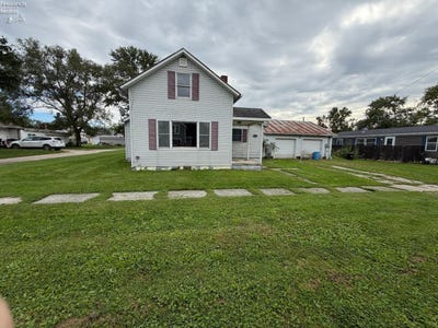 /international/us/413-w-stone-street-gibsonburg-oh-110120452440/