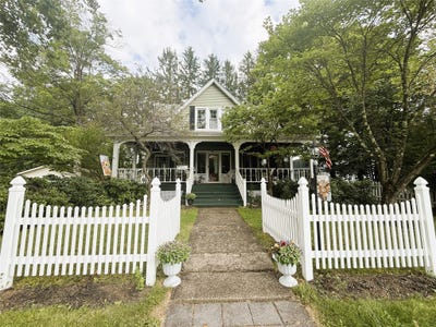 /international/us/230-erie-street-saegertown-pa-110119747713/