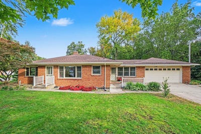 /international/us/1145-w-lakewood-boulevard-holland-mi-110120410708/