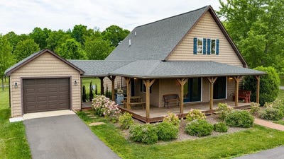 /international/us/67-continental-drive-hillsville-va-110107699460/