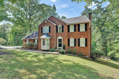 /international/us/999-lee-ln-fincastle-va-110119917719/