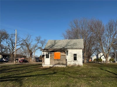 /international/us/125-n-2nd-street-eagle-lake-mn-110107172989/