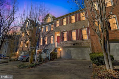 /international/us/128-rees-place-falls-church-va-110105023279/