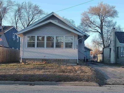 /international/us/230-sheridan-drive-loves-park-il-110107981829/