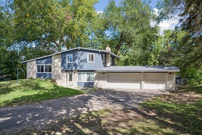 /international/us/5952-independence-avenue-n-new-hope-mn-110119968452/