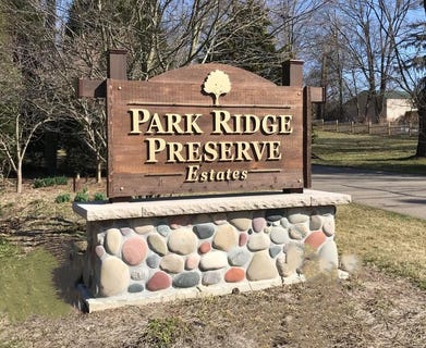 /international/us/9351-fox-run-berrien-center-mi-110106916824/