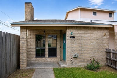 /international/us/11209-willowood-creek-drive-corpus-christi-tx-110108080187/
