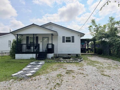 /international/us/105-daisy-drive-huntington-wv-110110297936/