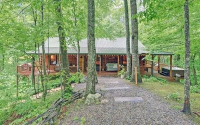 /international/us/305-junaluska-road-nantahala-nc-110108480420/