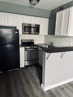 /international/us/9801-walnut-street-dallas-tx-110107550864/